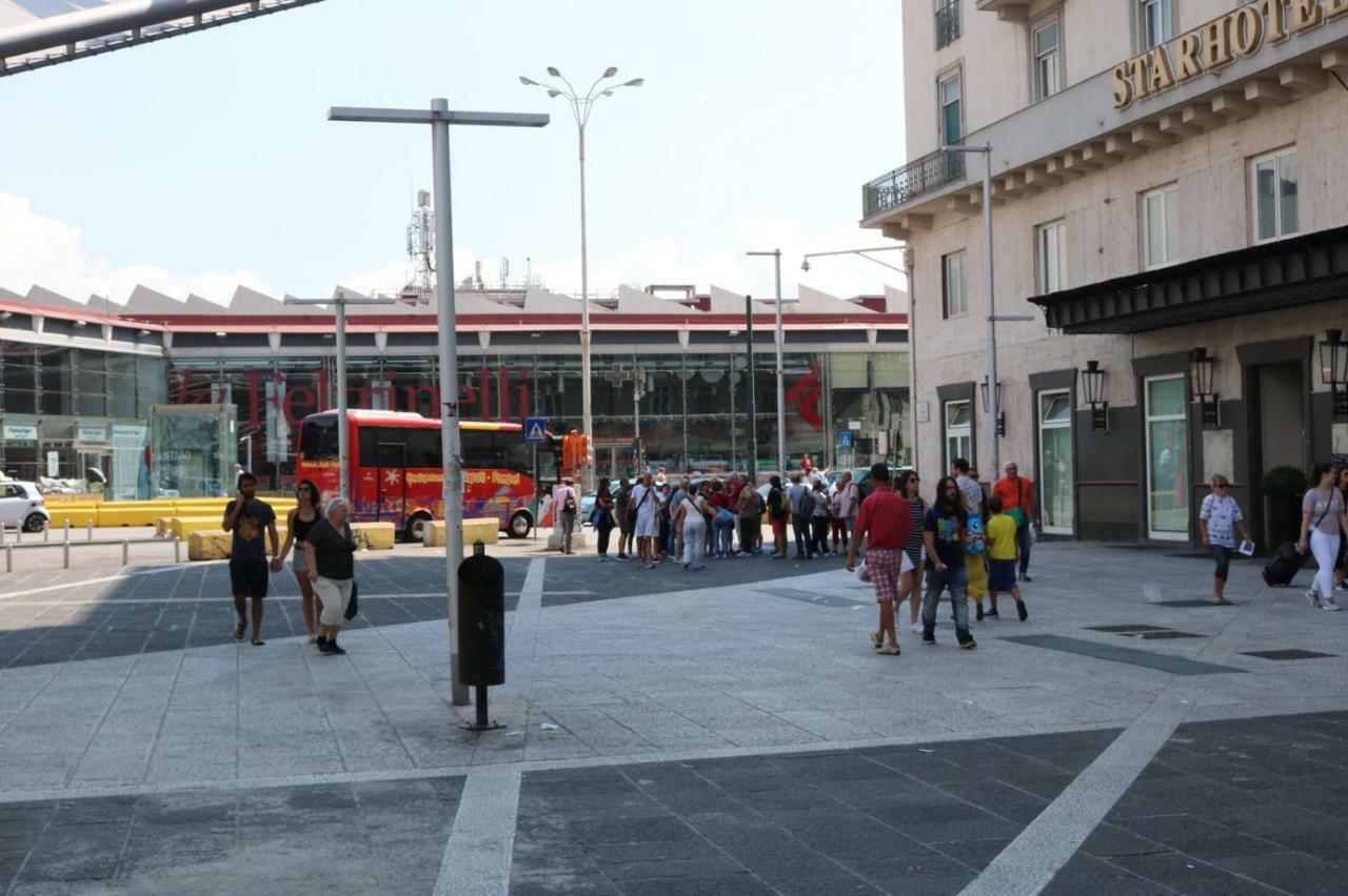 Garibaldi Station Alojamento de Acomodação e Pequeno-almoço Nápoles